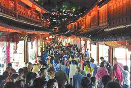 lijiang old town packed with tourists and  crowded during spring festival and national day holiday in october