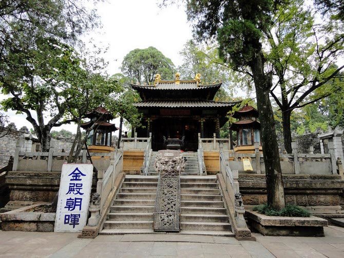 Golden Temple Kunming 2