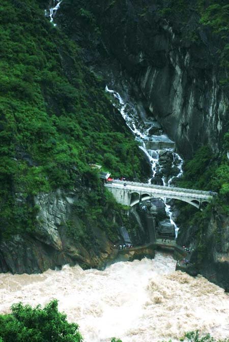 Tiger Leaping Gorge 2